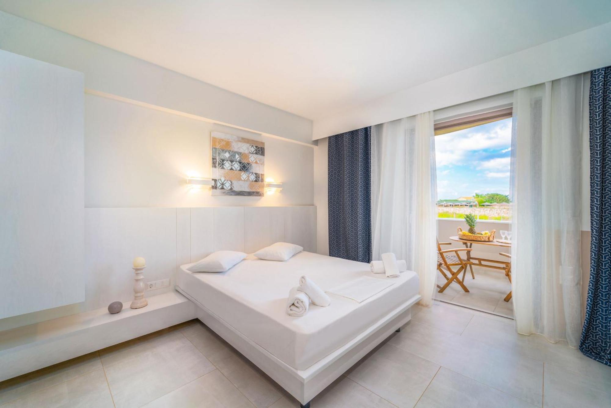 San Giovanni Beach Resort And Suites Agios Ioannis  Habitación foto
